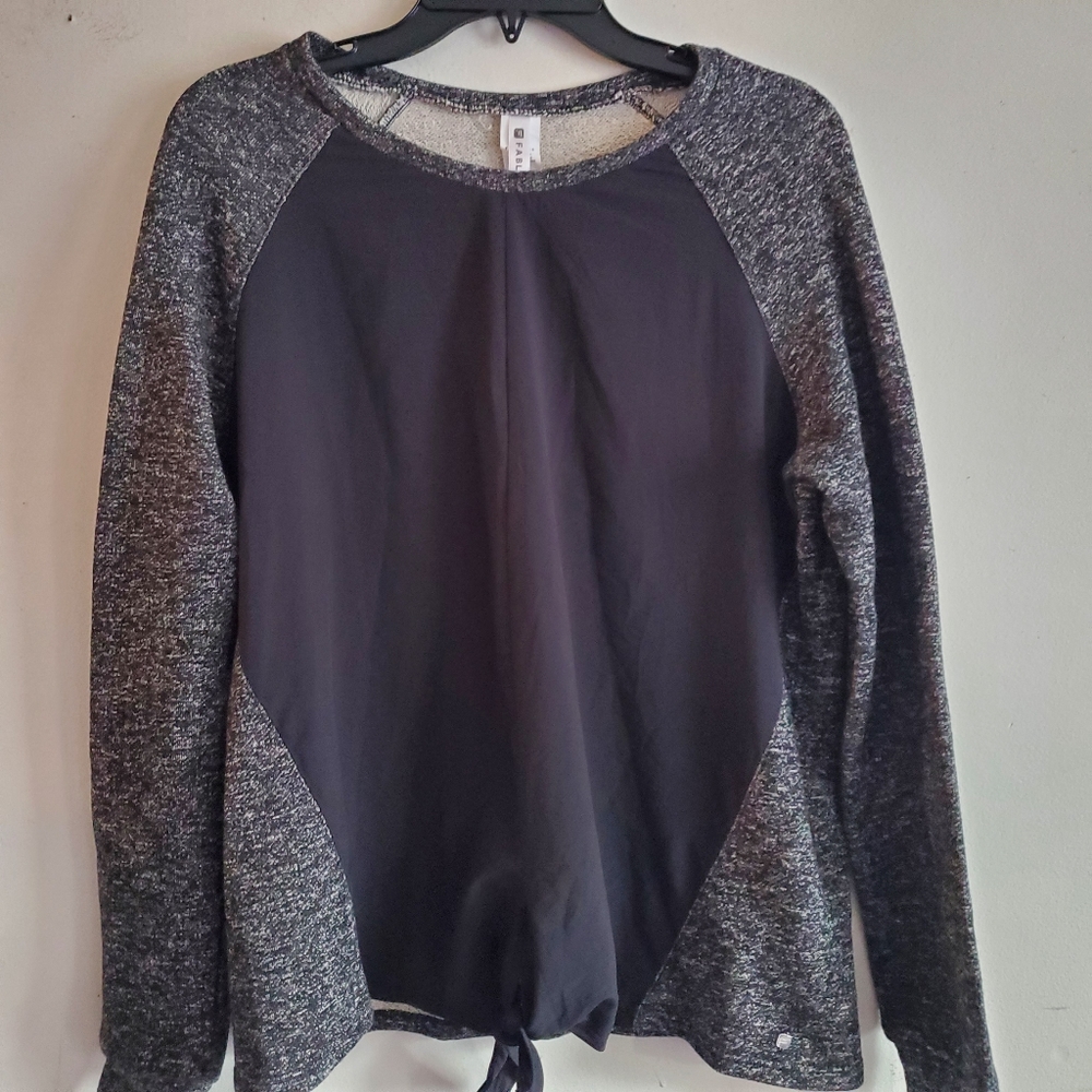 Fabletic Sophia top tied game size Large.